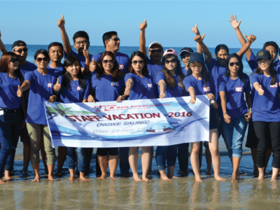 Staff Vacation Ngwe Saung 2016